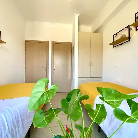 Apartment Seaview With Shared Pool, Almyrida *
