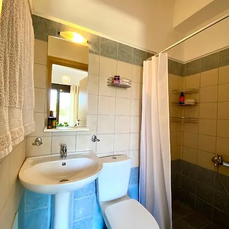 Apartment Seaview With Shared Pool, Almyrida