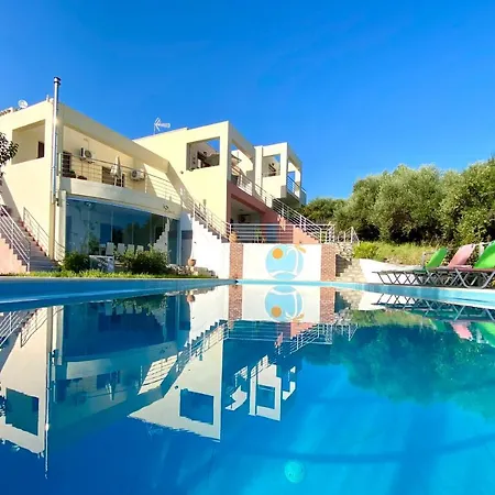 Apartment Seaview With Shared Pool, Almyrida